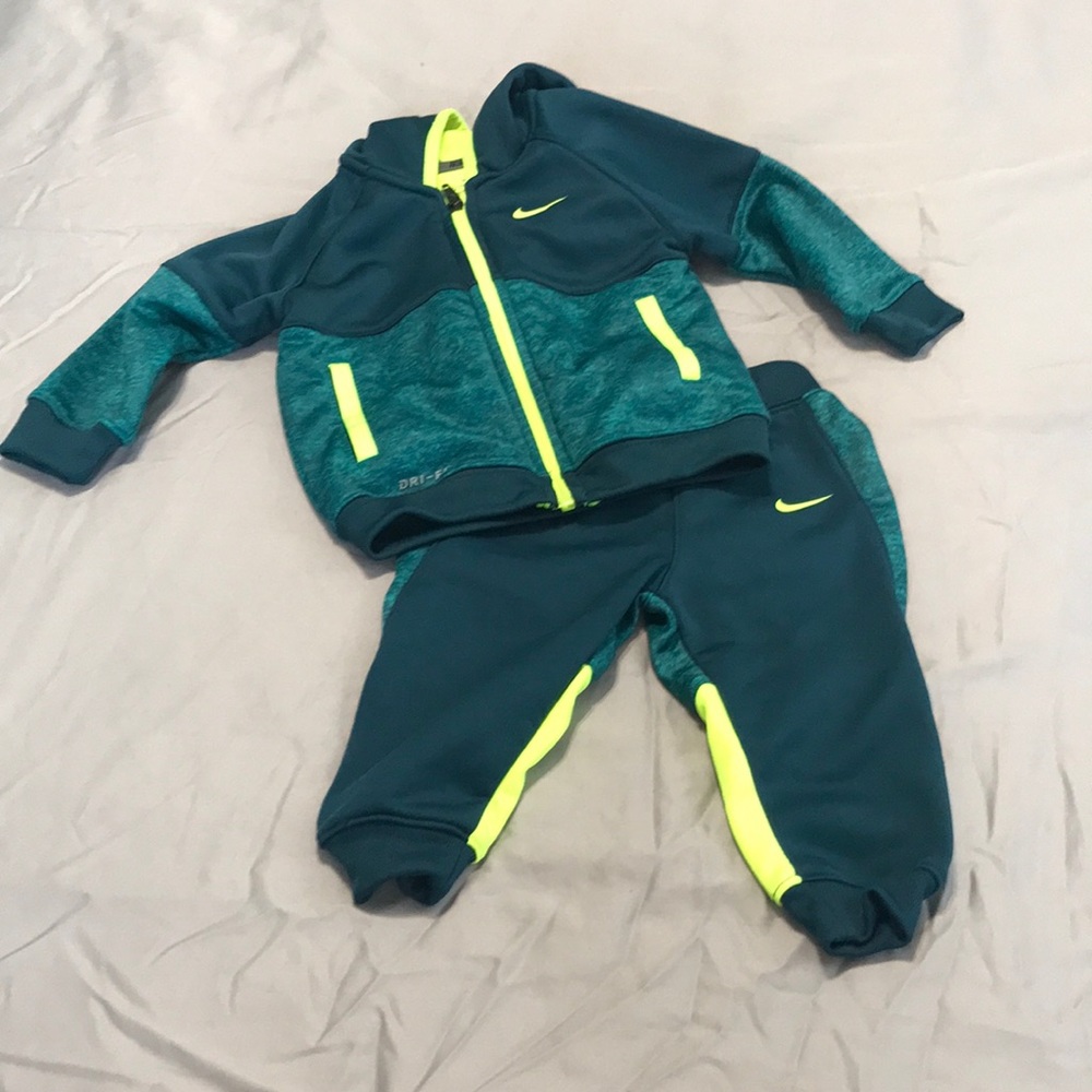 Infant boys Nike track suit